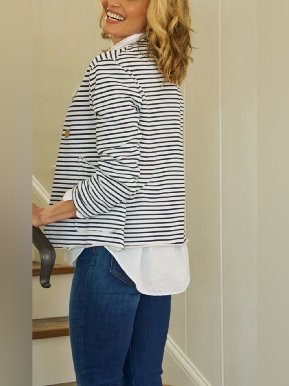 FRANK & EILEEN MINI BELFAST
Cropped Sweatshirt Peacoat, Current Season - Picture 8 of 17